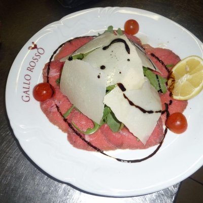 Carpaccio di Manzo con Rucola e Parmigiano